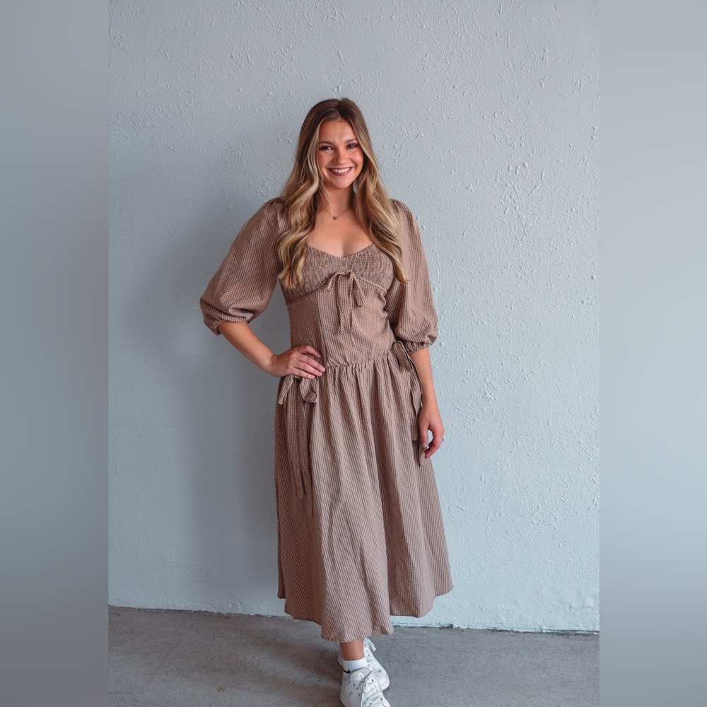 BNWOT! Beautiful Brown Plaid Puff Sleeve Dress, IN THE BEGINNING SIZE M